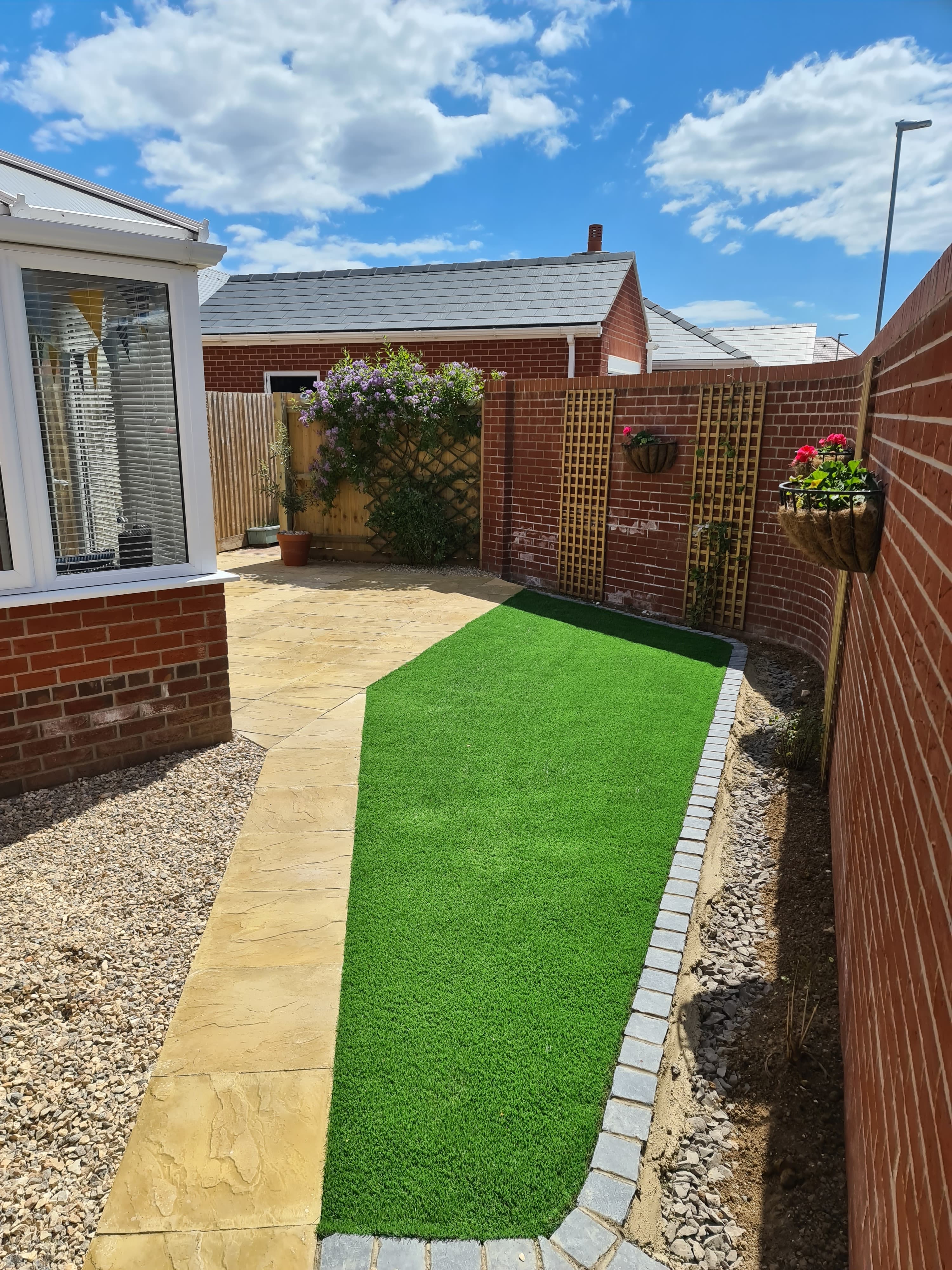 Decking & fencing illustration